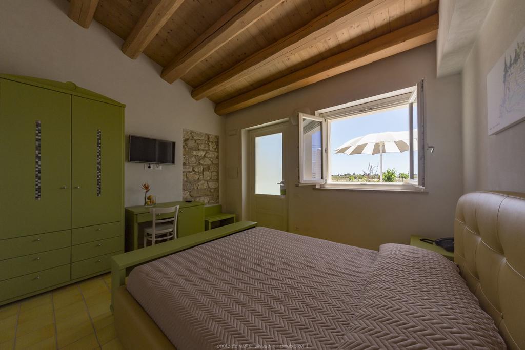 Hotel Casale Milocca 4*
